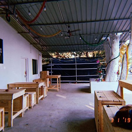 Hostel Pitchers Vagator Bagian luar foto