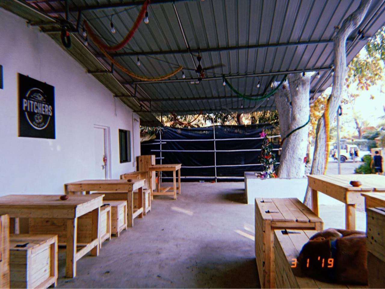 Hostel Pitchers Vagator Bagian luar foto